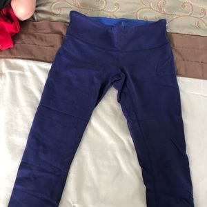 Lululemon reversible Capri pant